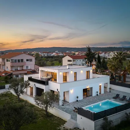 Sole Villa